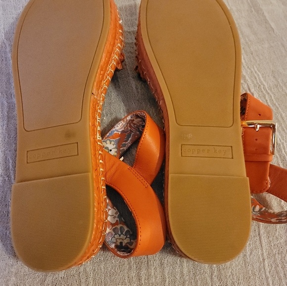 Copper Key Sunkissed Sandals, Size 10M - Picture 6 of 6